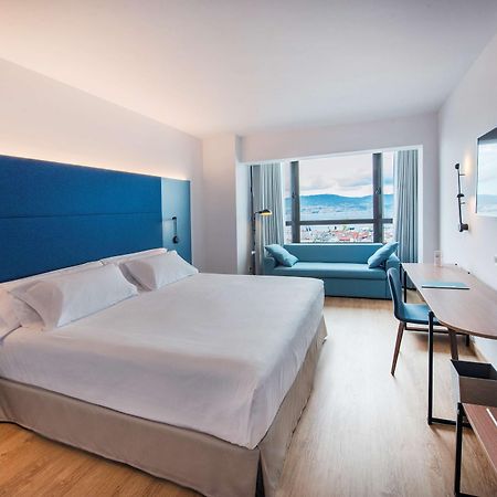 Occidental Vigo Hotel Екстериор снимка